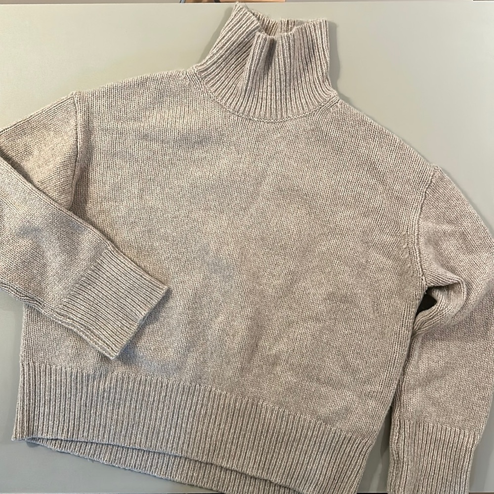 & Other Stories sweater size S
